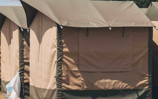 Hutte en canvas